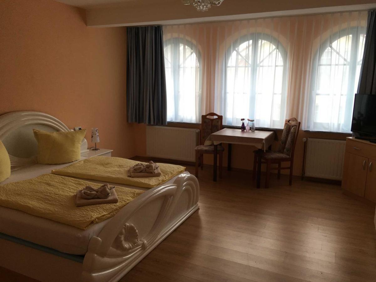 Ferienhaus, Doppelhaushaelfte In Seebad Ahlbeck เฮริงสดอร์ฟ ภายนอก รูปภาพ